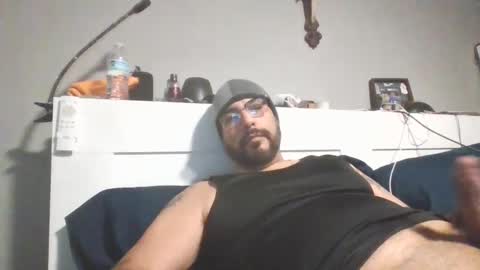 Snapshot of talllatino310 chatting on October 14, 6:11 pm talllatino310 online show from October 14, 6:11 pm