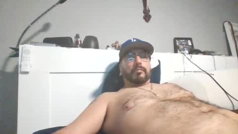 Snapshot of talllatino310 chatting on October 10, 5:57 am talllatino310 online show from October 10, 5:57 am