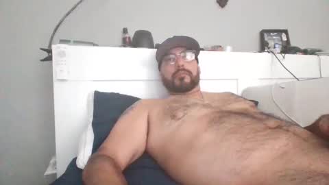 Snapshot of talllatino310 chatting on October 11, 7:06 pm talllatino310 online show from October 11, 7:06 pm