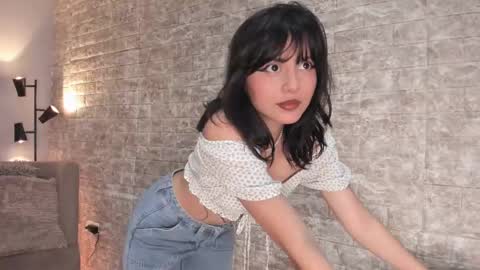Snapshot of tamara_aluna chatting on February 10, 12:29 pm Tami online show from February 10, 12:29 pm
