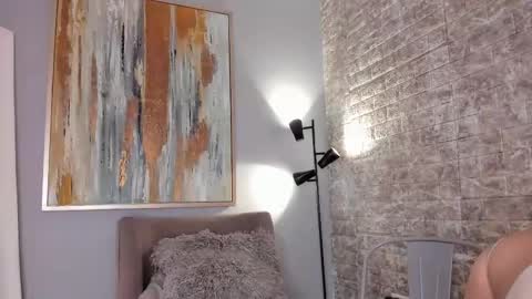 Snapshot of tamara_aluna chatting on March 8, 12:20 pm Tami online show from March 8, 12:20 pm