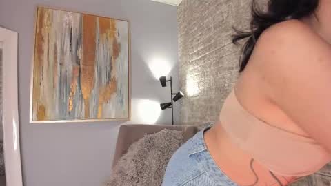 Snapshot of tamara_aluna chatting on March 5, 12:22 pm Tami online show from March 5, 12:22 pm