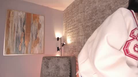Snapshot of tamara_aluna chatting on February 8, 12:39 pm Tami online show from February 8, 12:39 pm