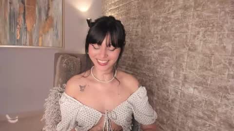 Snapshot of tamara_aluna chatting on February 10, 3:32 pm Tami online show from February 10, 3:32 pm