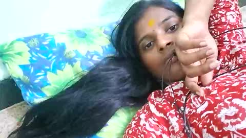 Snapshot of tamilangelqueen chatting on September 16, 6:22 pm tamilangelqueen online show from September 16, 6:22 pm