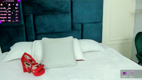 Snapshot of tammylee__ chatting on February 12, 8:07 pm Salome online show from February 12, 8:07 pm
