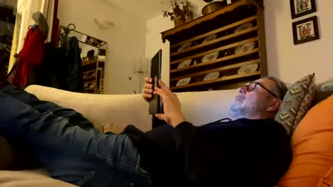 Dominique online show from January 15, 6:08 pm