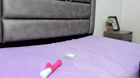 Tania  online show from February 26, 3:37 pm