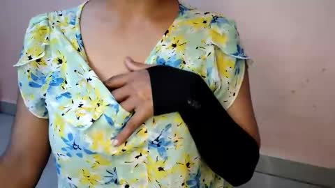taniya197711 online show from September 30, 8:19 pm