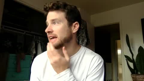 Dr. Love online show from February 20, 9:09 pm