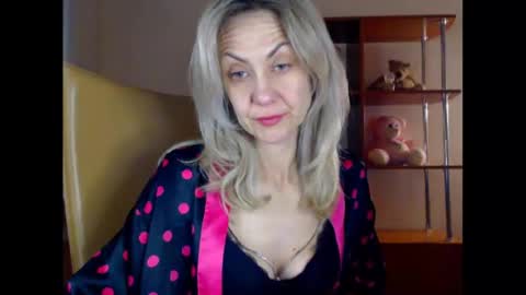 Snapshot of tanya6547 chatting on March 3, 8:16 am tanya online show from March 3, 8:16 am