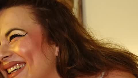 TanyaJade online show from May 6, 10:16 pm