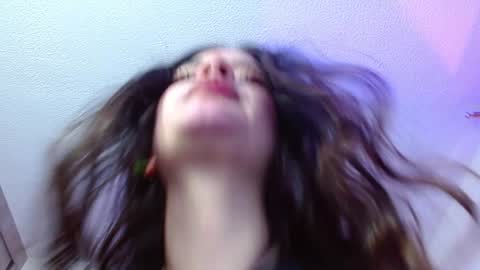    online show from December 4, 1:03 pm