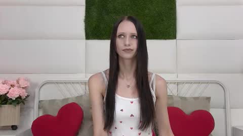 taraharriss online show from September 28, 10:24 am