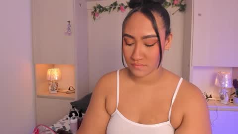  T A R A  online show from March 7, 4:56 am