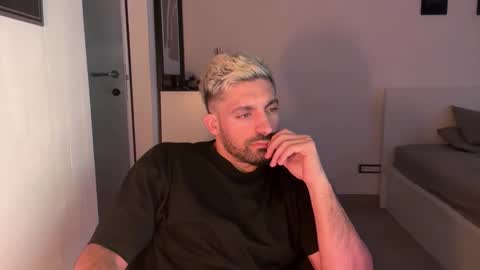 tarquit8 online show from October 5, 4:47 pm