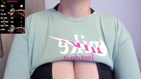 tarrant_ online show from June 8, 11:05 pm