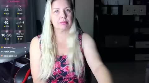 Tasha  Moon online show from October 15, 4:30 pm