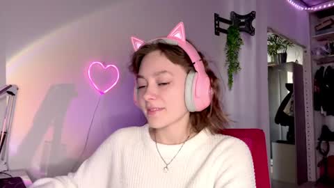 Darlin online show from May 12, 10:19 pm