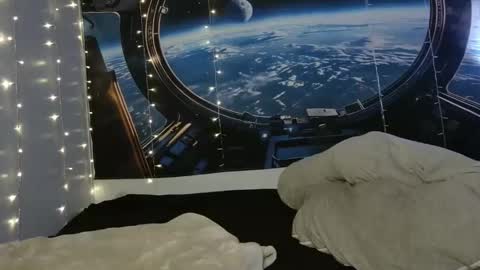 Ms Toni online show from November 11, 4:31 pm