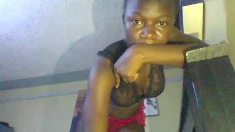 Snapshot of tat493864 chatting on October 25, 8:24 am tat493864 online show from October 25, 8:24 am