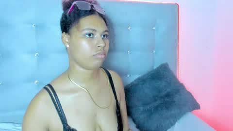 tatianasquirthot online show from June 9, 1:39 am