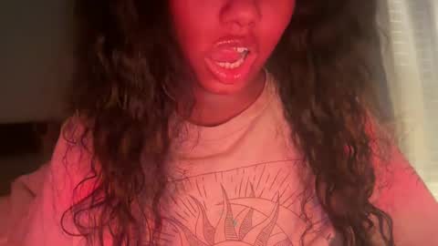 Snapshot of tatiannatease chatting on January 19, 12:17 pm Tatianna Marie online show from January 19, 12:17 pm