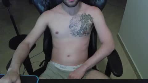 Snapshot of tatmers chatting on March 11, 10:42 pm Lucas online show from March 11, 10:42 pm