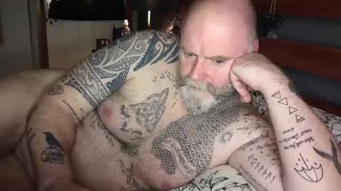 Tattooeddilf 01 online show from December 31, 10:34 pm