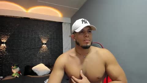  T A U R U S  online show from December 5, 12:25 pm