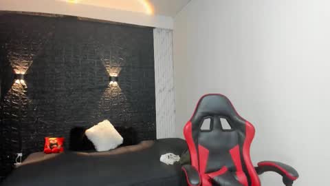  T A U R U S  online show from March 14, 12:47 am