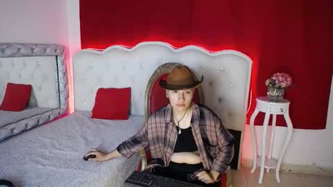 taveko_soler online show from March 4, 7:22 pm