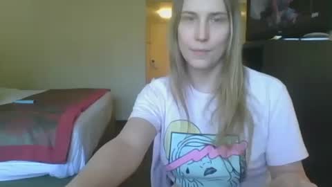 taylafox online show from March 11, 8:20 pm