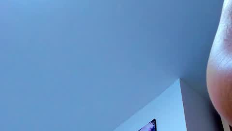 tayler_swift1 online show from April 5, 11:24 pm