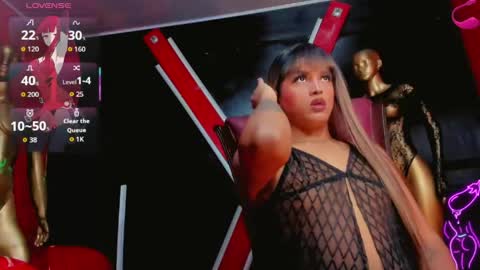 taylor__smith_ online show from April 21, 11:28 am