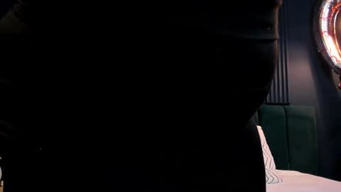 Taylor Bennet online show from February 28, 6:20 pm