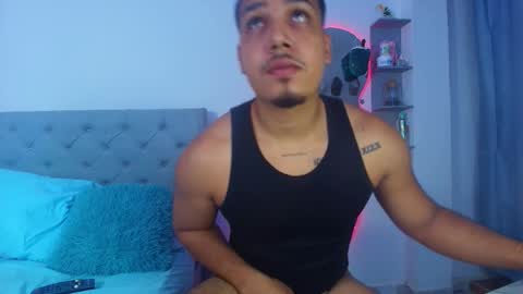 taylor_collins_2 online show from October 2, 5:17 am