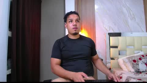 taylor_collins_2 online show from October 10, 12:49 am