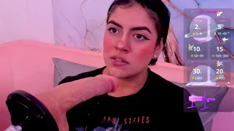 taylor_cupper_ online show from November 9, 5:22 am