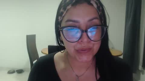 taylor_joohnson_ online show from March 17, 3:55 am