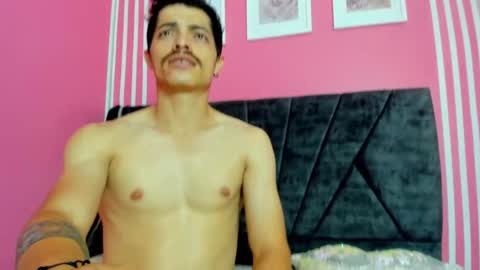 taylor_steele online show from April 16, 8:09 pm