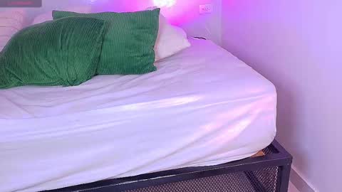 TAYLOR  online show from November 7, 12:29 pm