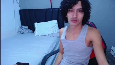 Tayron online show from December 5, 5:44 pm