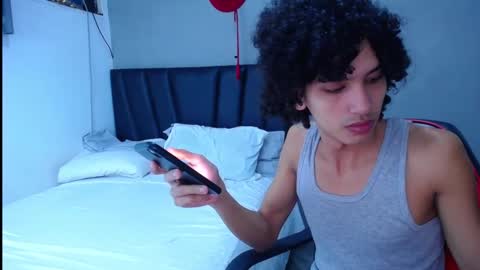 Tayron online show from December 2, 4:27 pm