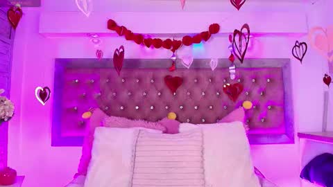 Sofia online show from February 13, 2:09 pm