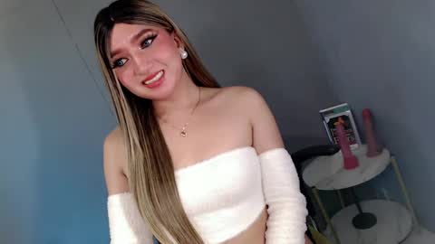 ellaine online show from March 10, 12:39 am