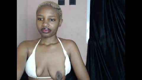 teasexkitty online show from June 14, 12:43 am