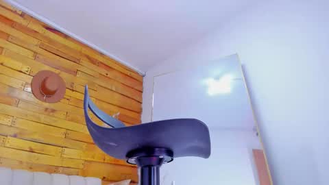 ted_montoya online show from October 26, 6:14 am