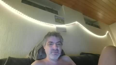 Peter online show from November 17, 5:48 pm