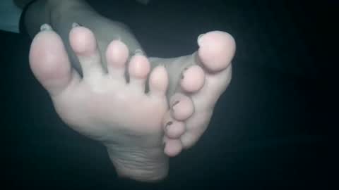 Viv West online show from December 3, 4:57 am